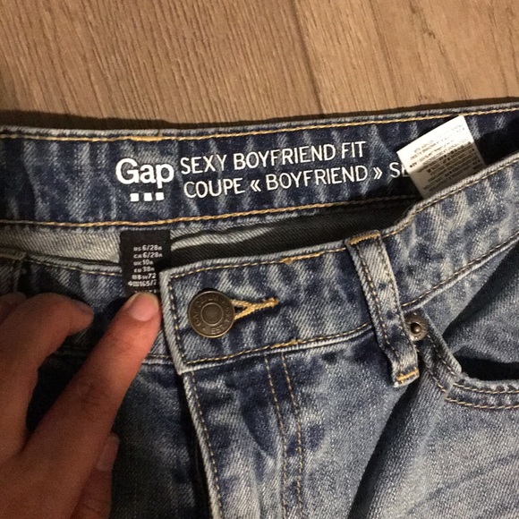 Gap boyfriend jeans - Picture 2 of 3